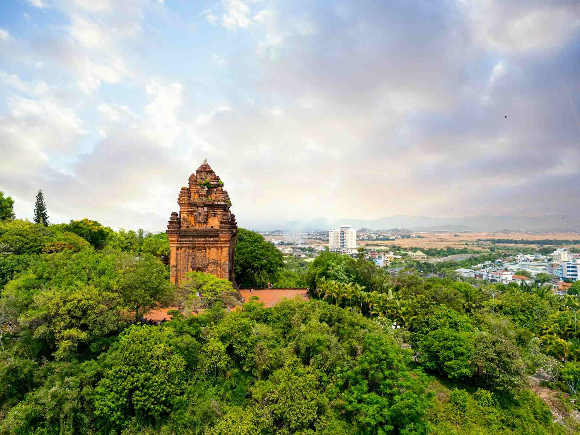 Tuy-Hoa-Nhan-Tower