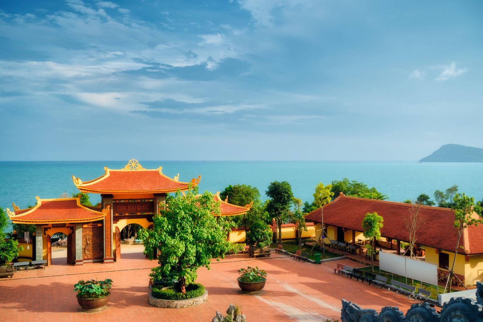 ho-quoc-temple-phu-quoc