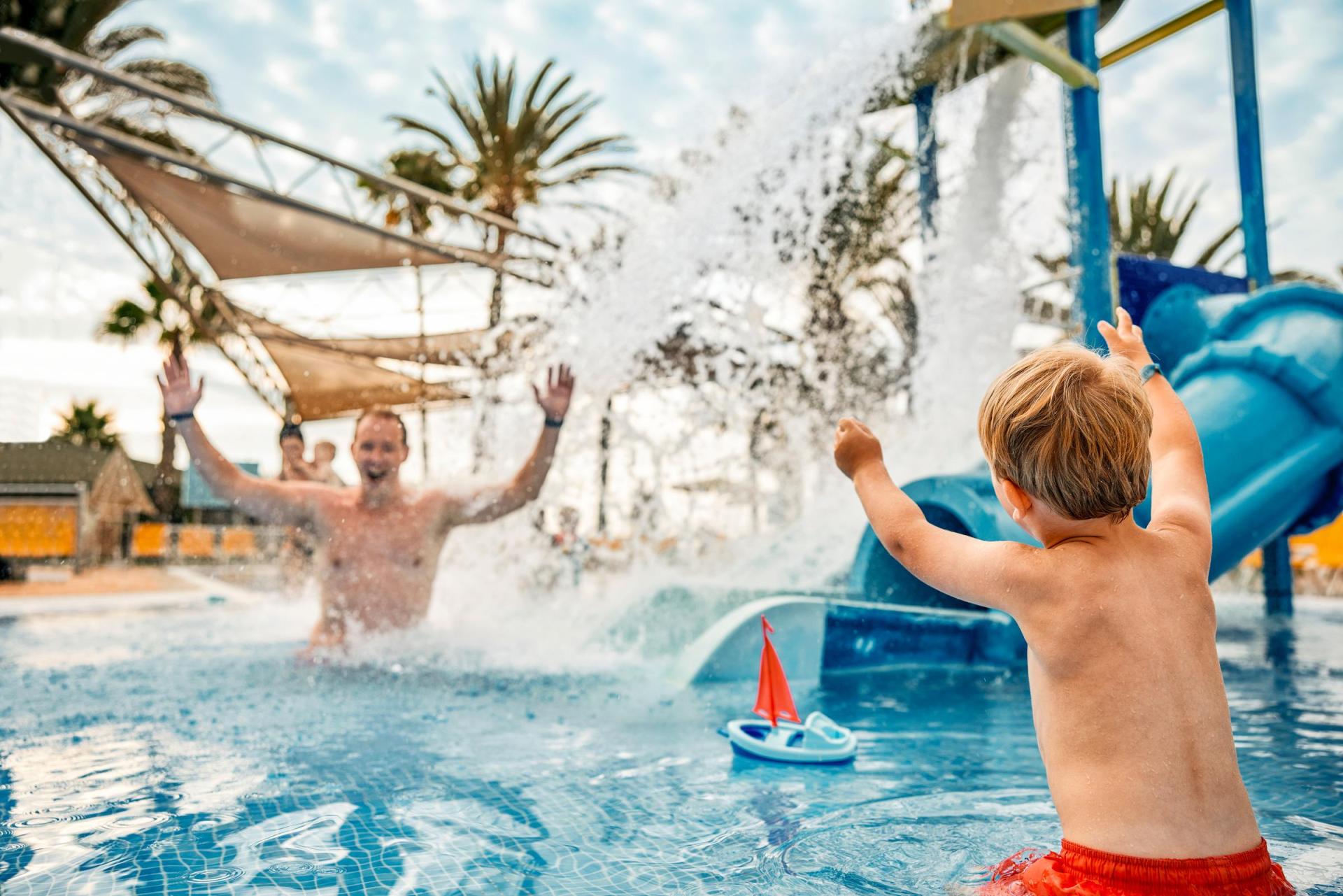 kinderpool tui blue tres vidas