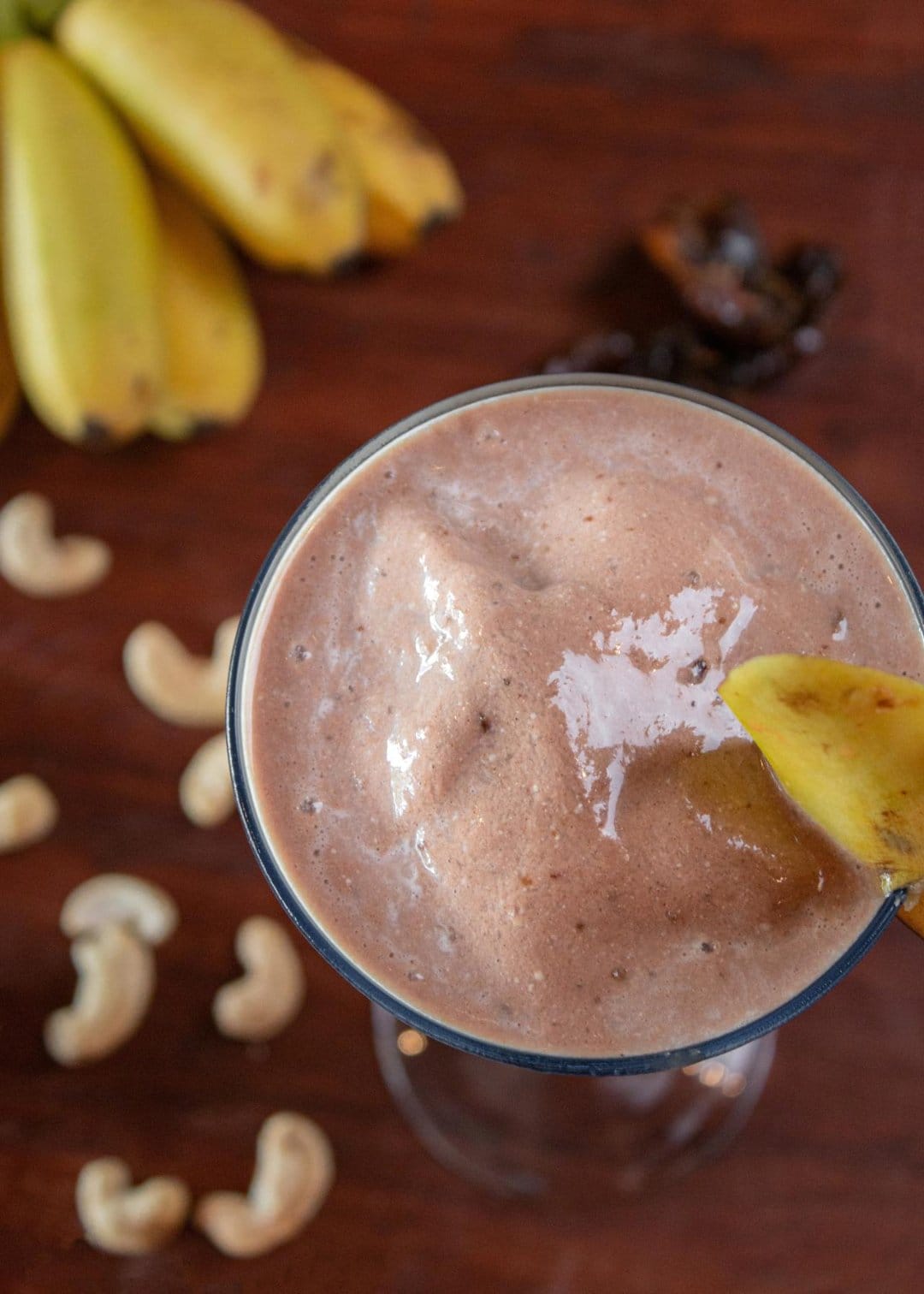 Gesunder Smoothie mit frischen Früchten tui blue angkor grace