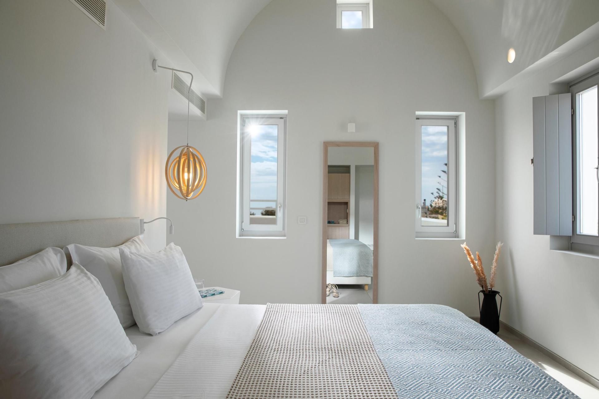 tui-blue-meltemi-suite-bedroom
